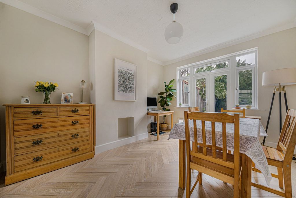 Property photo 2 of 14 Dining Room