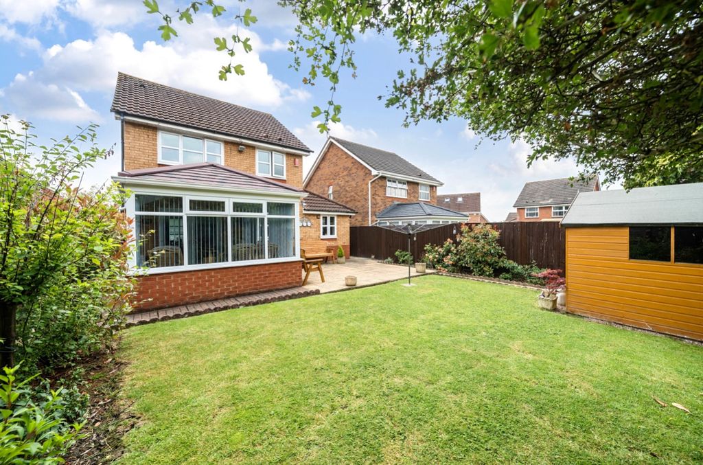 Property photo 2 of 19 Rear Garden