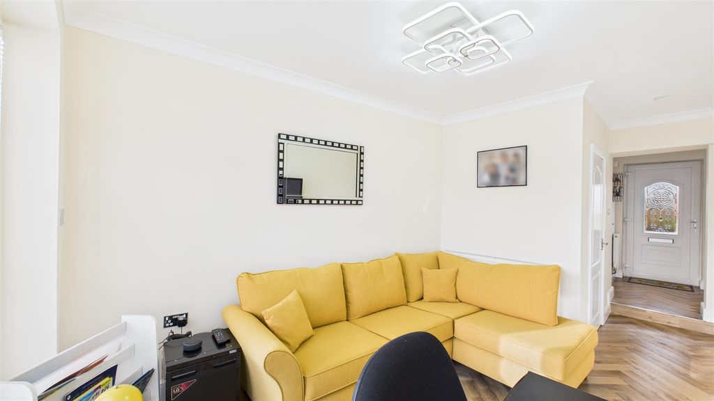 Property photo 3 of 33 Sun Room/Home Office