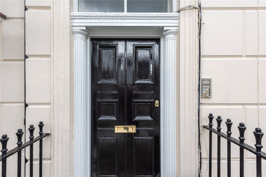 Property photo 2 of 11 Picture No. 14