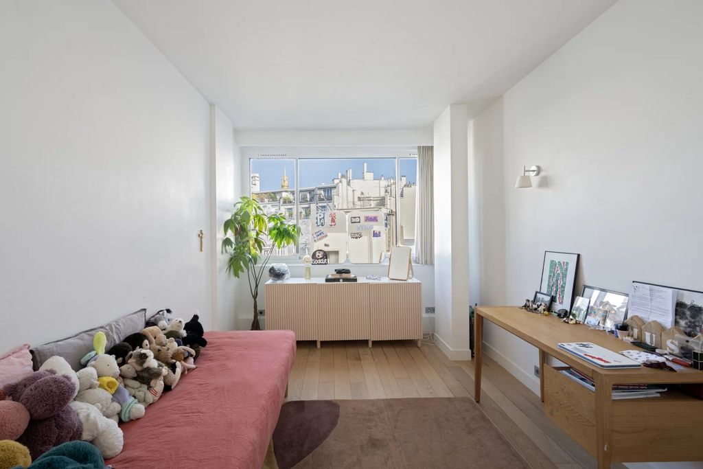 Property photo 3 of 21