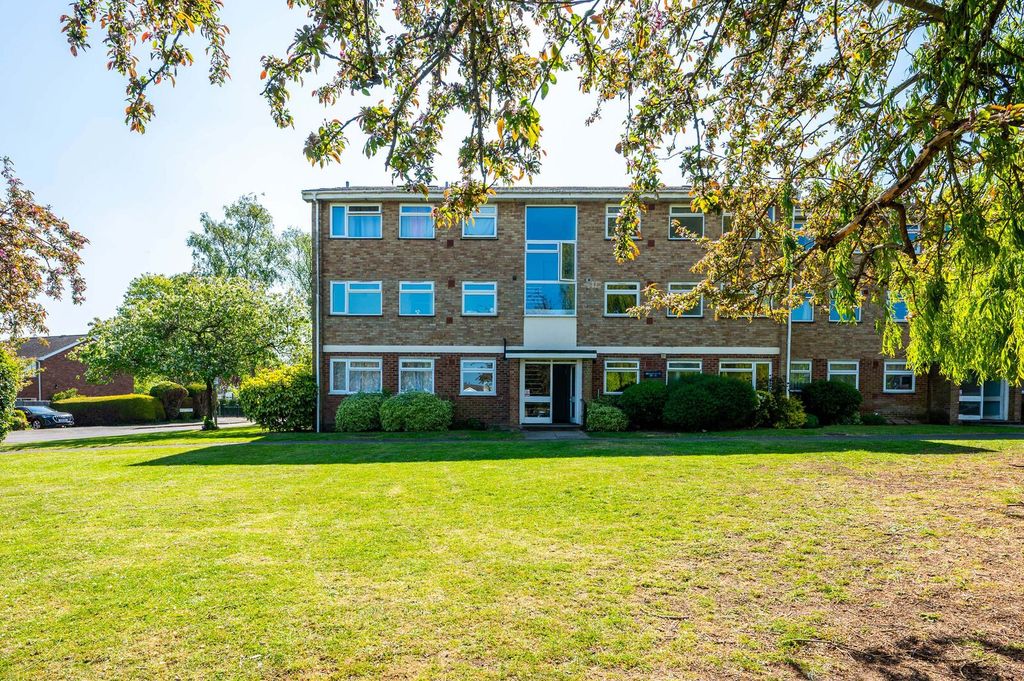 Property photo 2 of 10