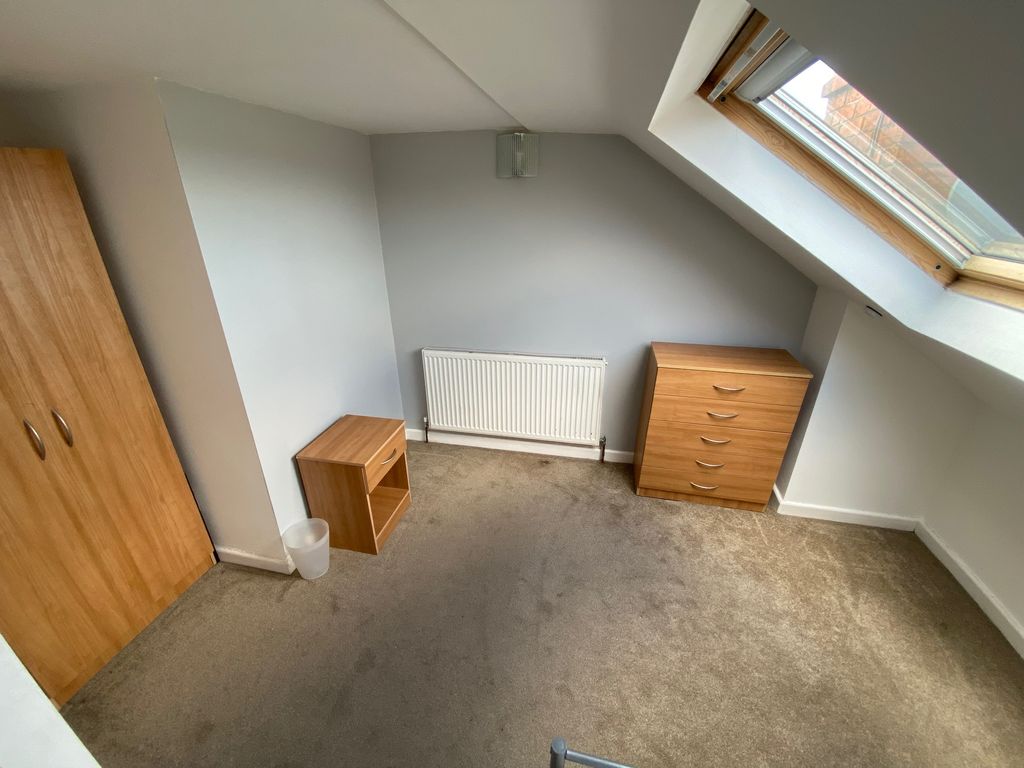 Property photo 3 of 6