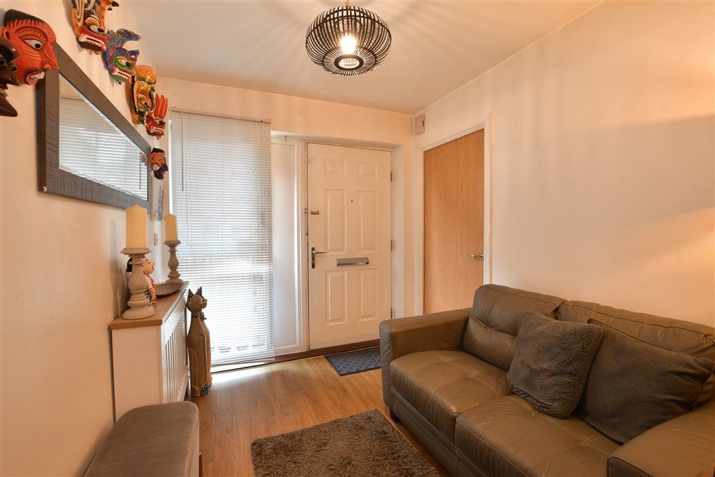 Property photo 1 of 12 Entrance Hall