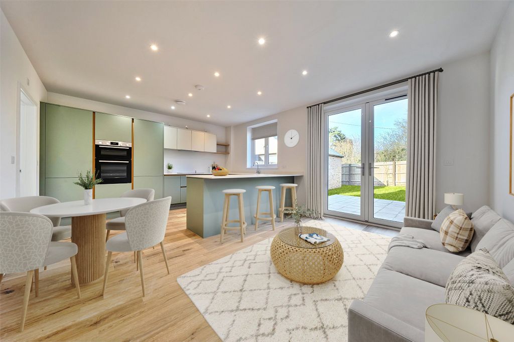 Property photo 2 of 11 Plot 6