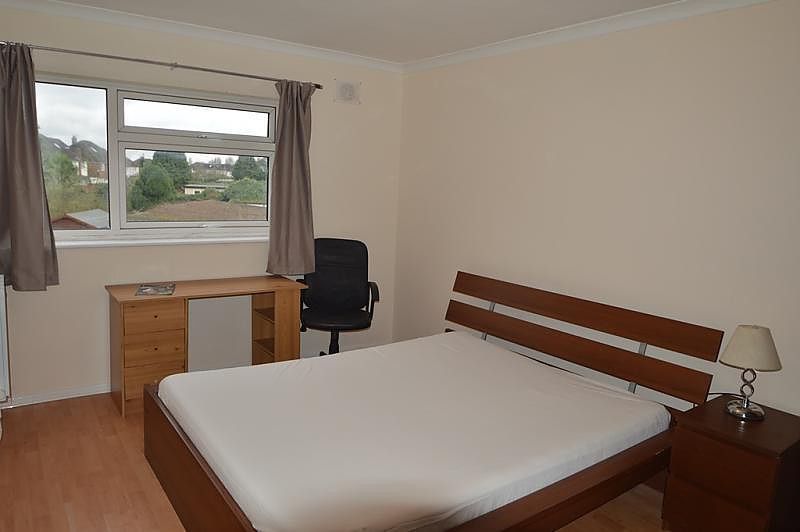 Property photo 3 of 4 Bedroom