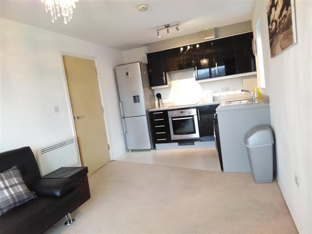 Property photo 2 of 9 Bathroom