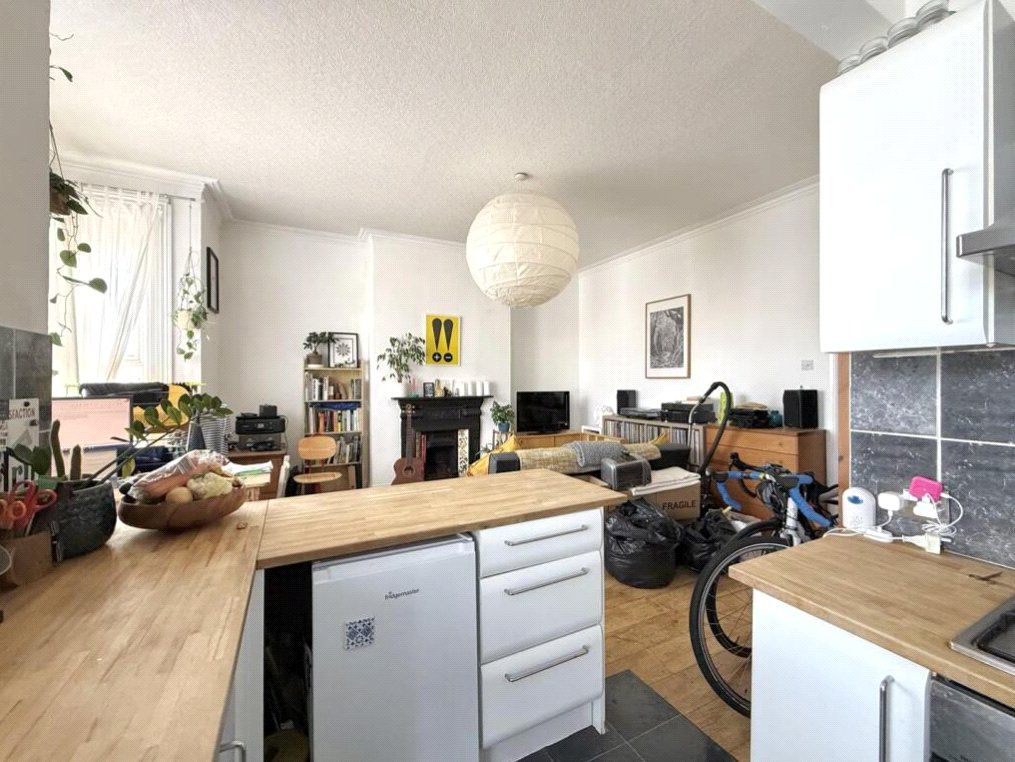 Property photo 3 of 6 Picture No. 13