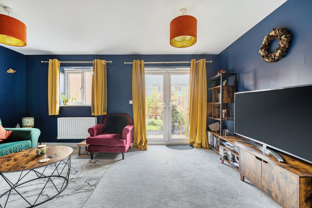 Property photo 3 of 22