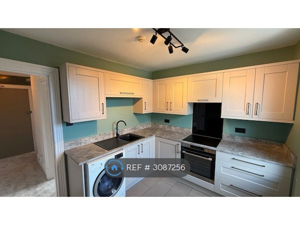 Property photo 1 of 32 Kitchen