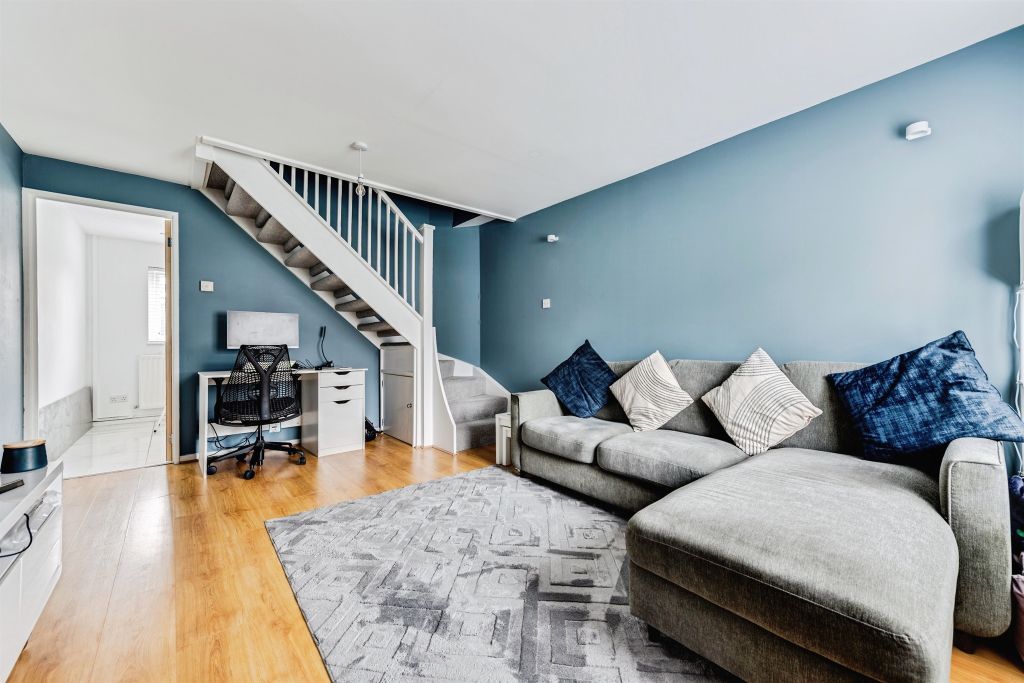 Property photo 3 of 17