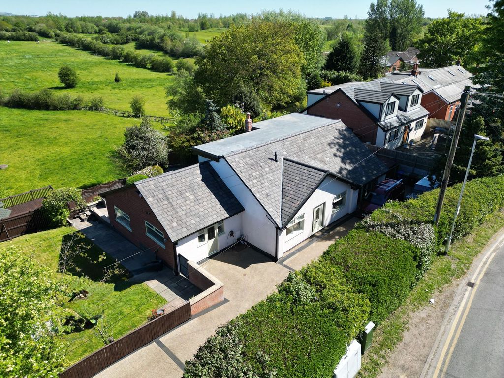 Property photo 1 of 31