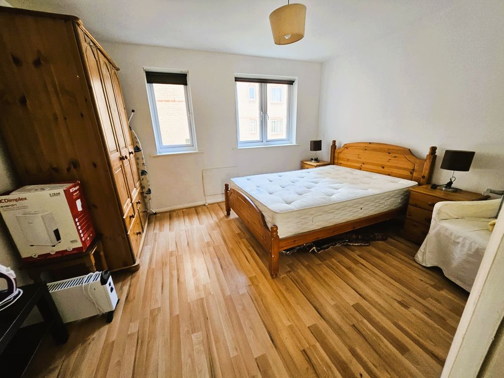 Property photo 3 of 5