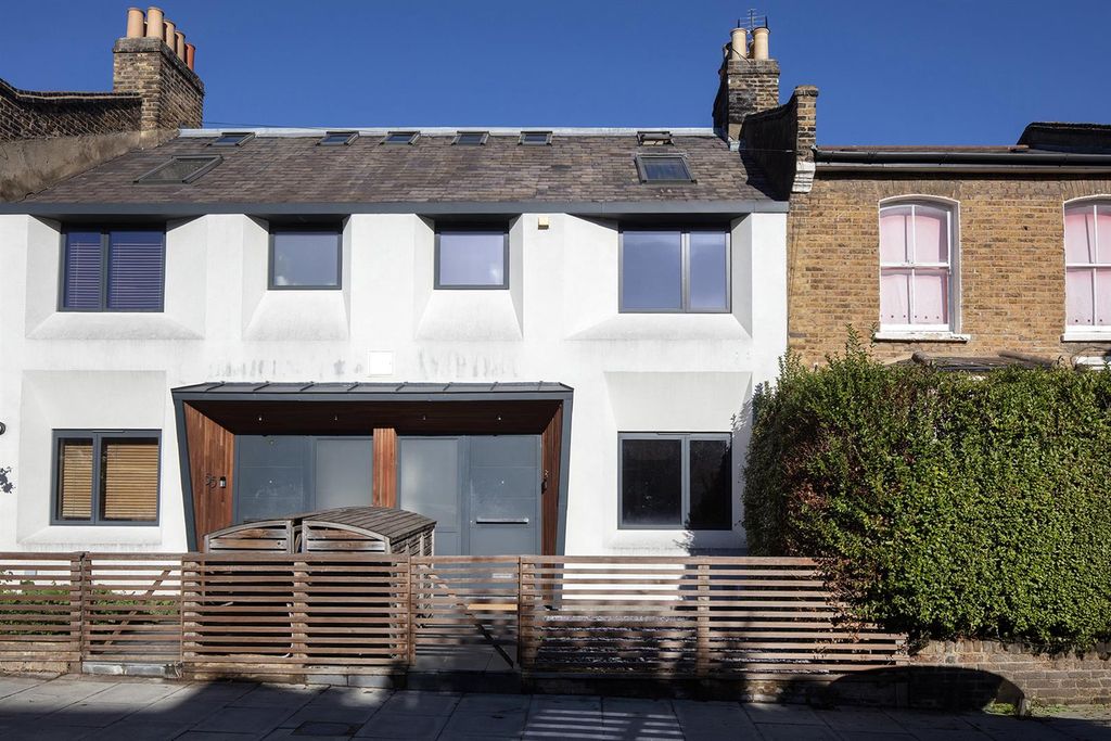 Property photo 1 of 32 3Y6A6982.Jpg