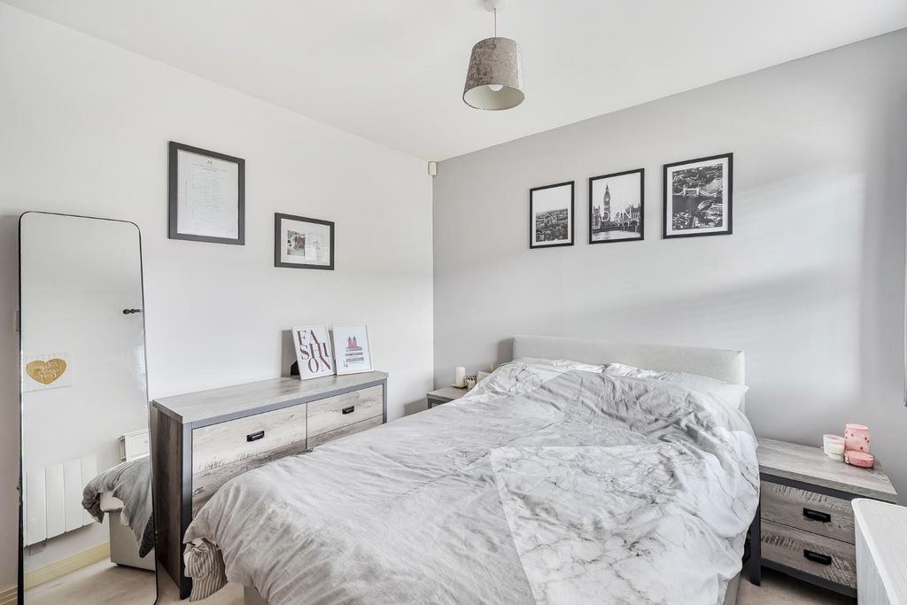 Property photo 2 of 23 1376089-14-6912297B3ce66.Jpg