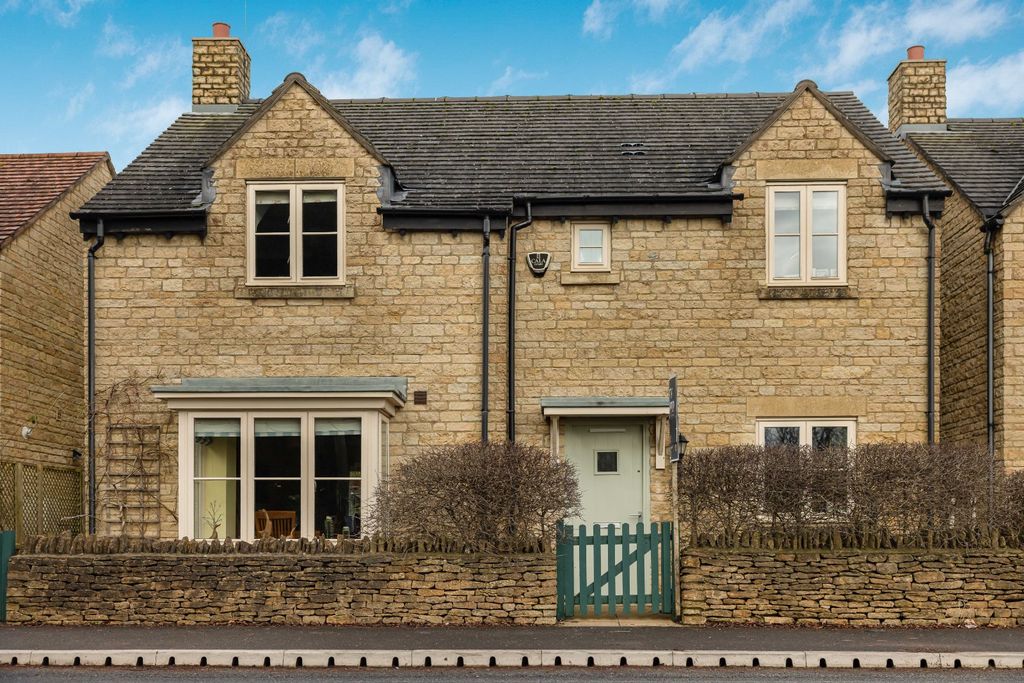 Property photo 1 of 39 Picture No. 35