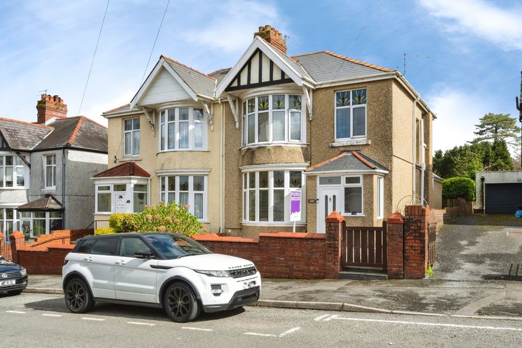 Property photo 1 of 15 Front View