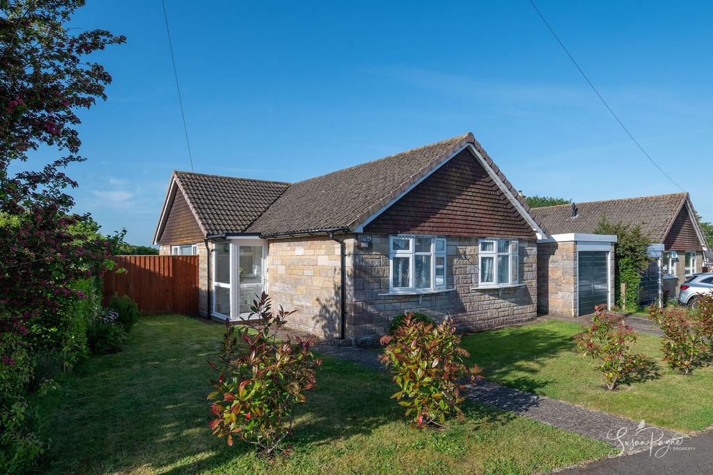 Property photo 1 of 30