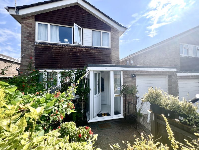 Property photo 1 of 18 Front