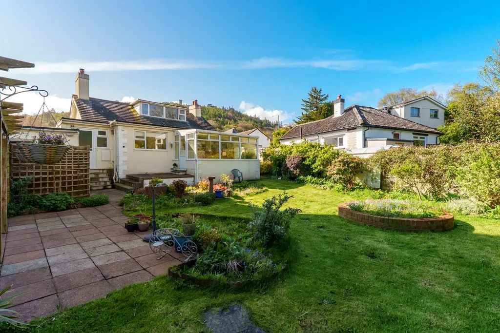 Property photo 2 of 22