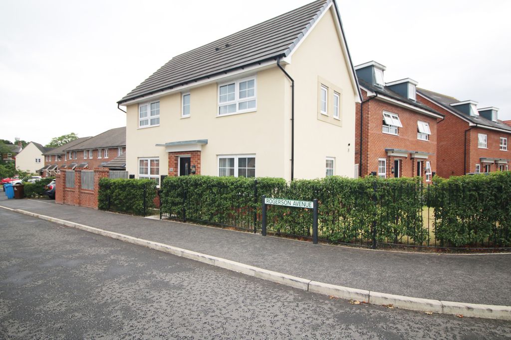 Property photo 1 of 17