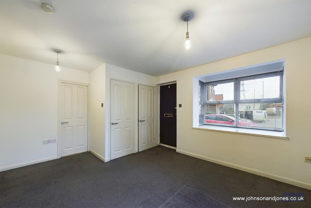 Property photo 3 of 6 3 Reception Room.Jpg