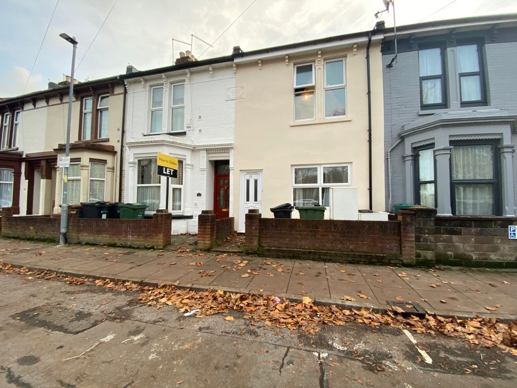 Property photo 1 of 9