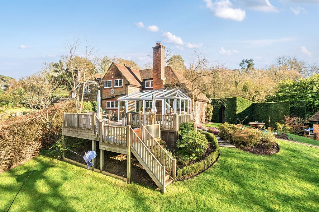 Property photo 1 of 13