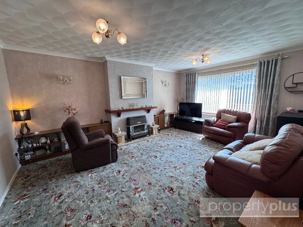 Property photo 2 of 15 Picture No. 07