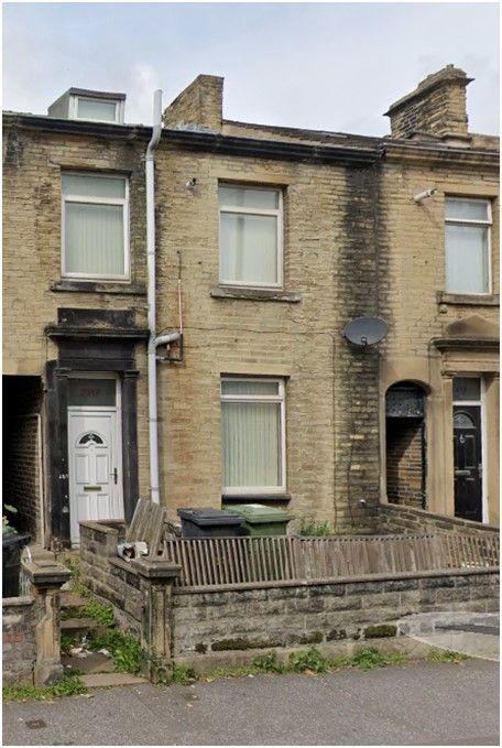Property photo 1 of 7 Front