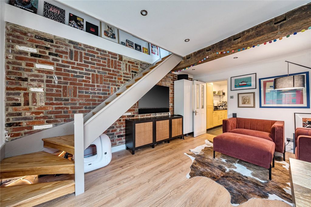 Property photo 2 of 26 Picture No. 61