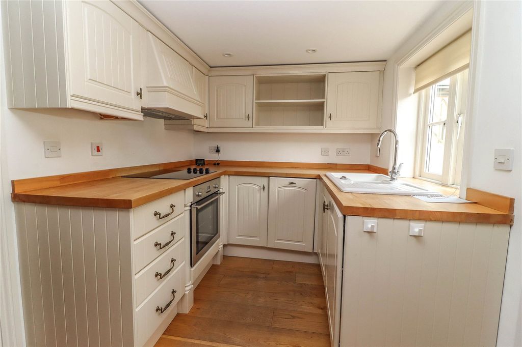 Property photo 3 of 12 Picture No. 07