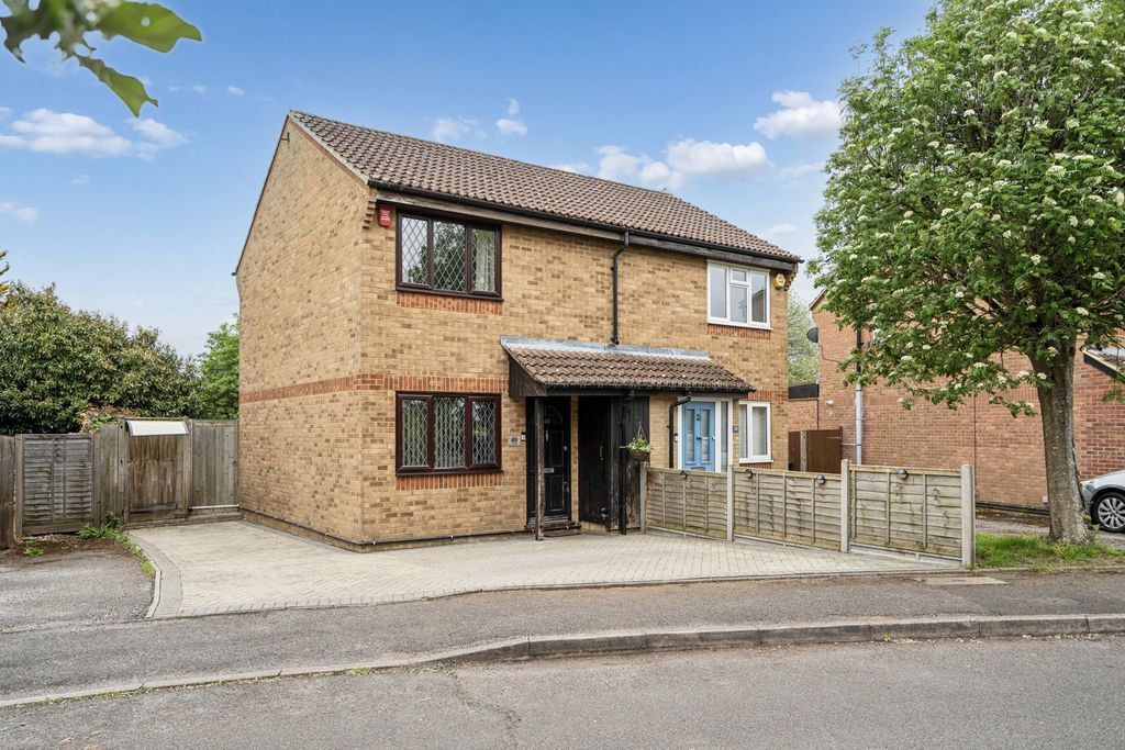 Property photo 1 of 12