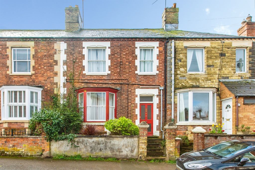 Property photo 1 of 18