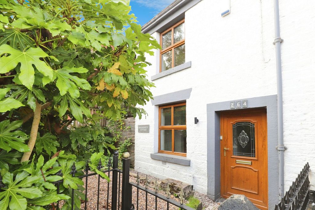 Property photo 1 of 34