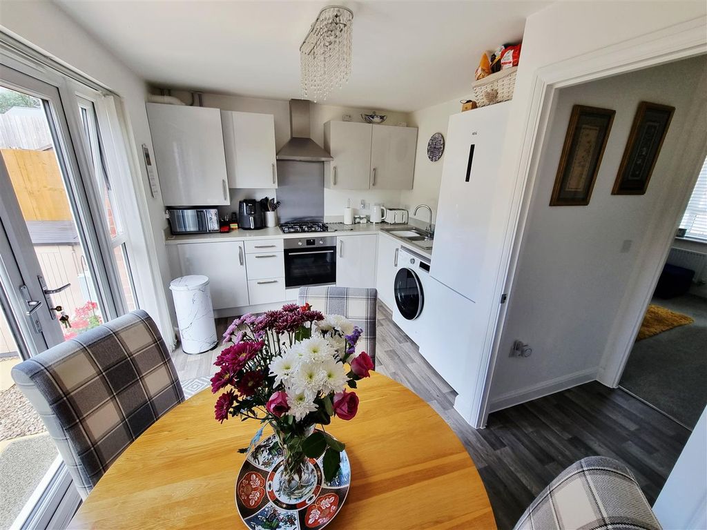 Property photo 3 of 13 Kitchen &amp; Dining.Jpg