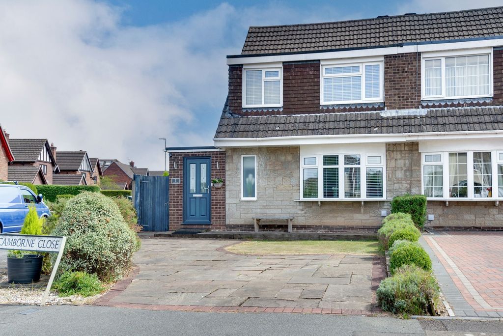 Property photo 1 of 28