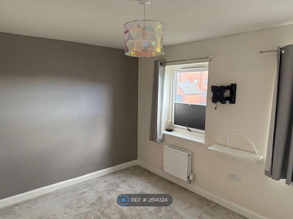 Property photo 1 of 3