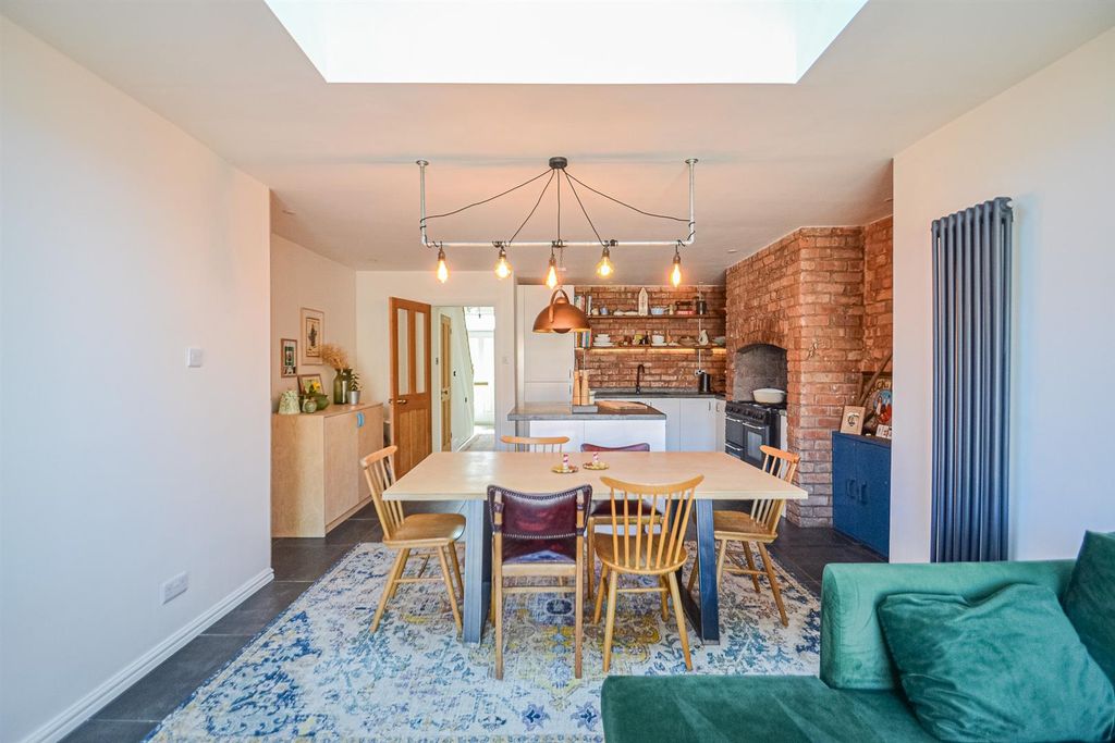 Property photo 2 of 21 Dining Area &amp; Kitchen