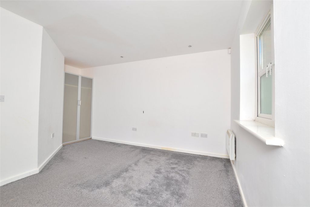 Property photo 3 of 12 Picture No. 22