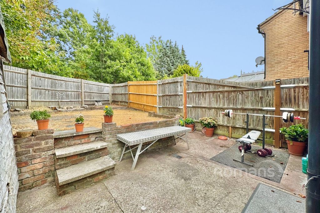 Property photo 2 of 10 Pbox-Img.Jpg