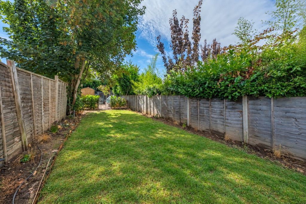 Property photo 2 of 22 Picture No. 25