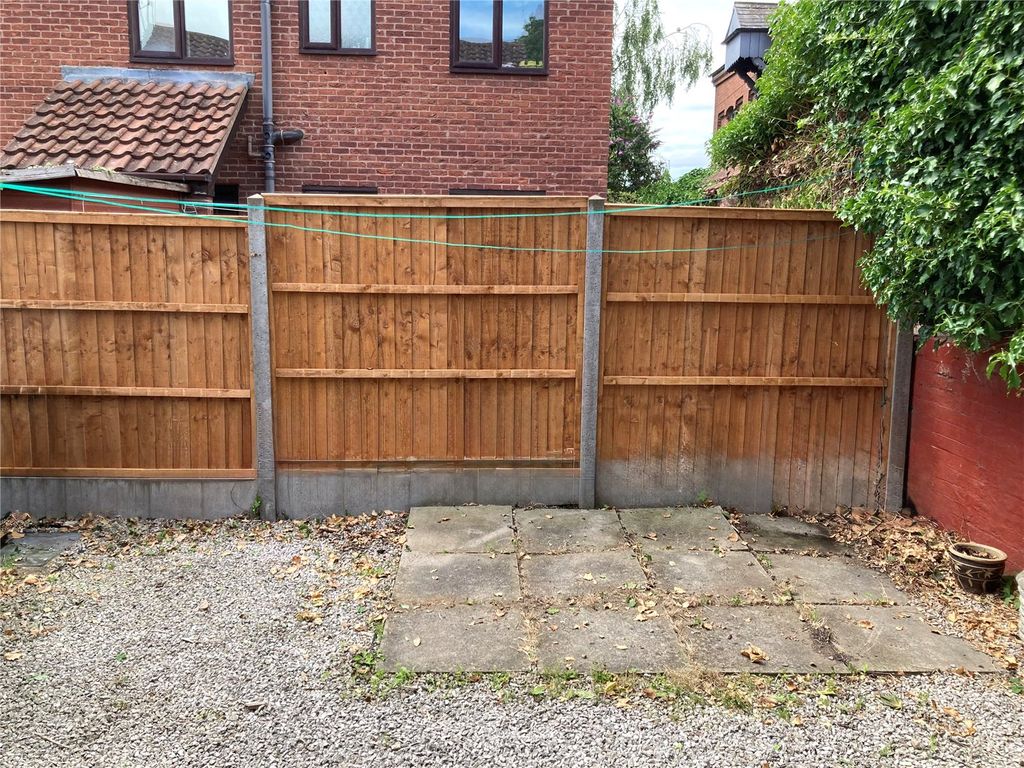Property photo 2 of 19 Picture No. 35