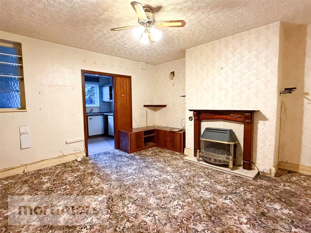 Property photo 2 of 13 Dining Room