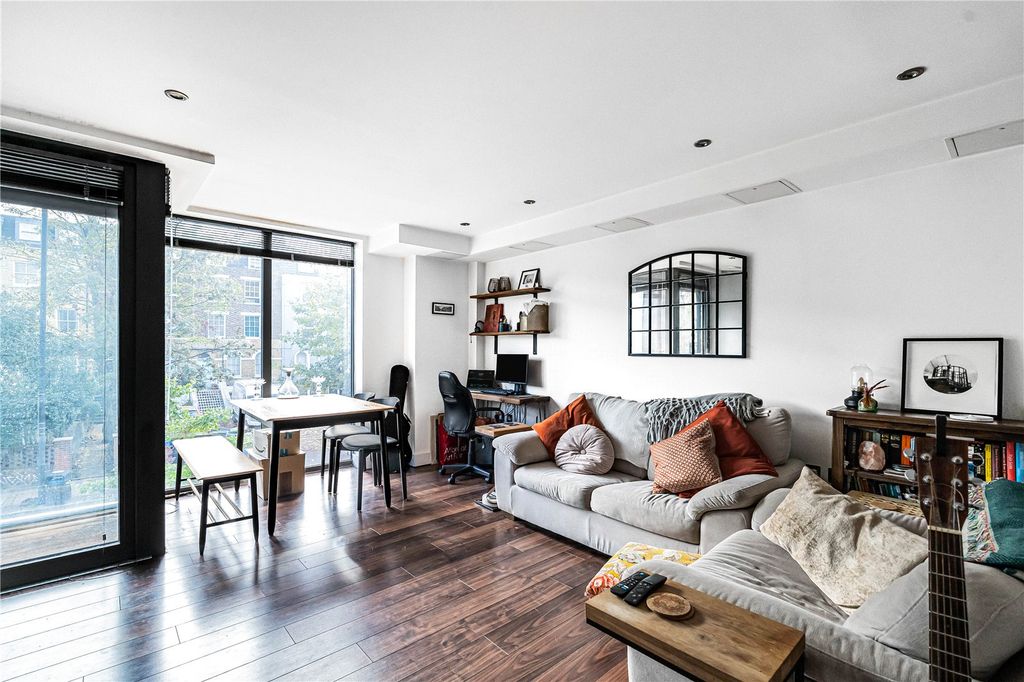 Property photo 1 of 14 Reception Room