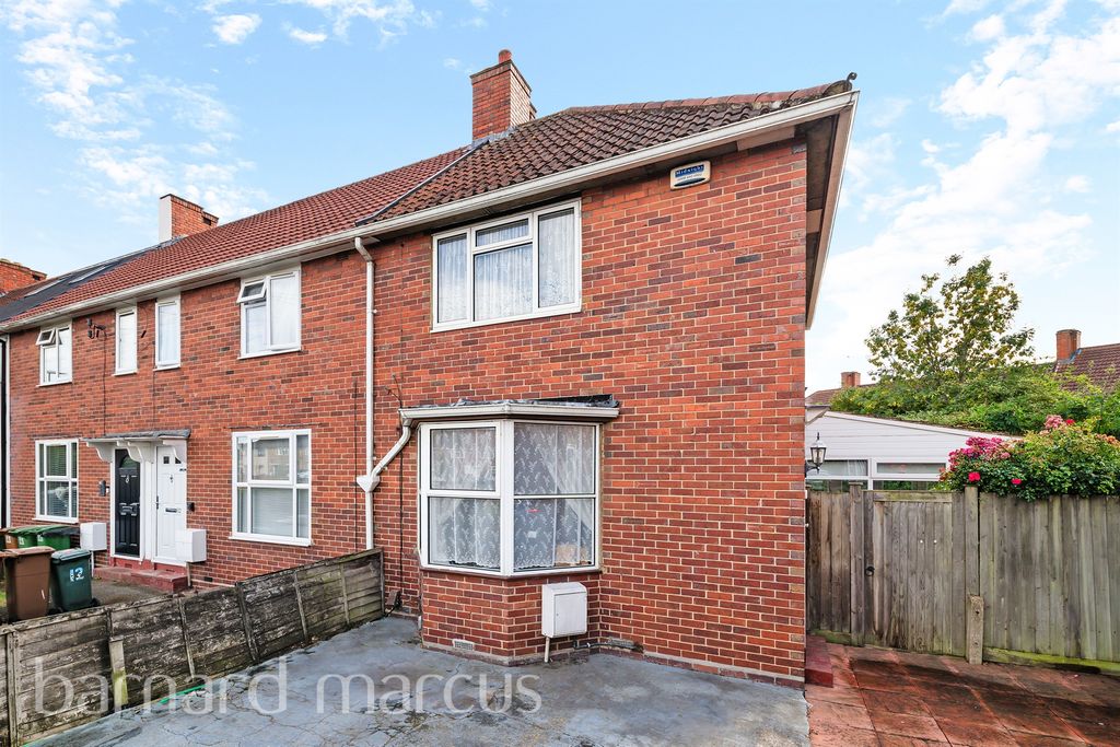 Property photo 1 of 17