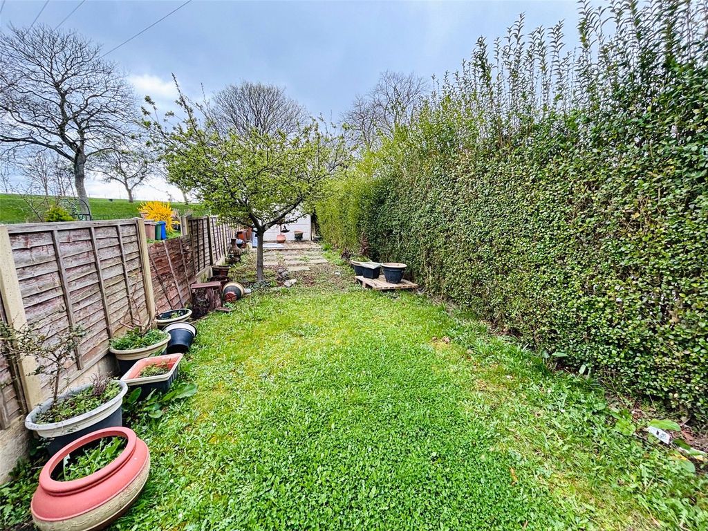 Property photo 3 of 12 Garden