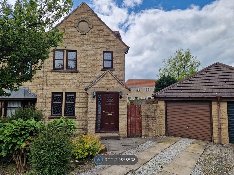 Property photo 1 of 11 Front