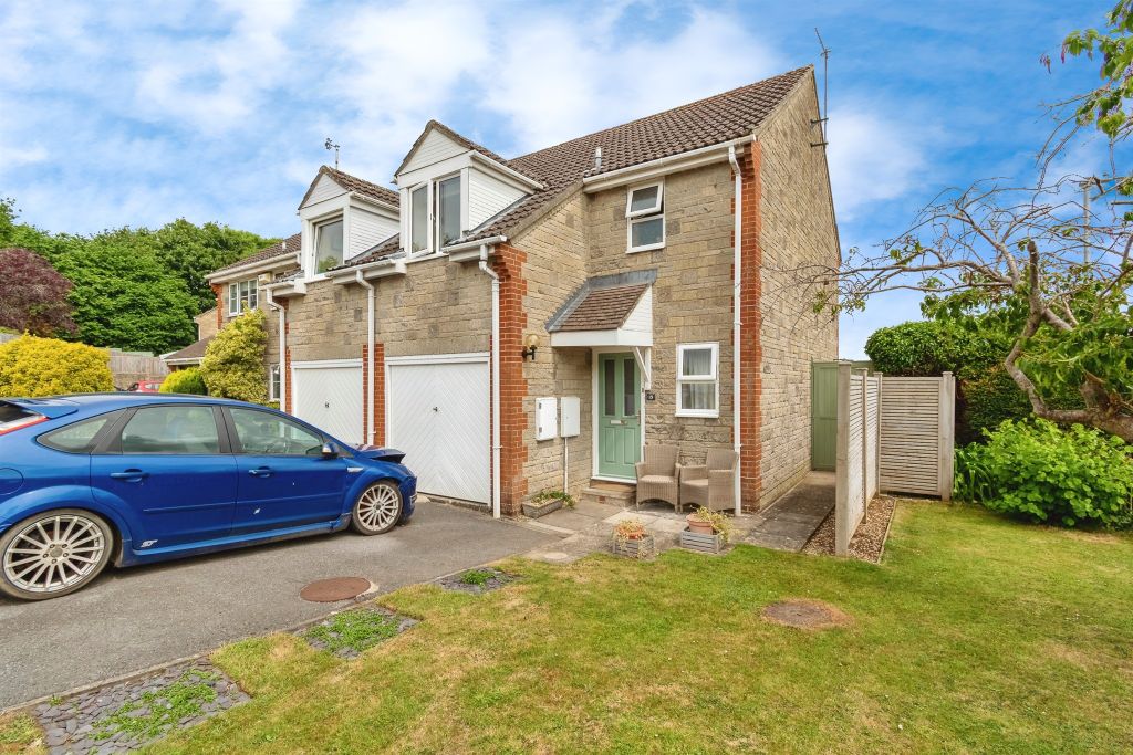 Property photo 1 of 16