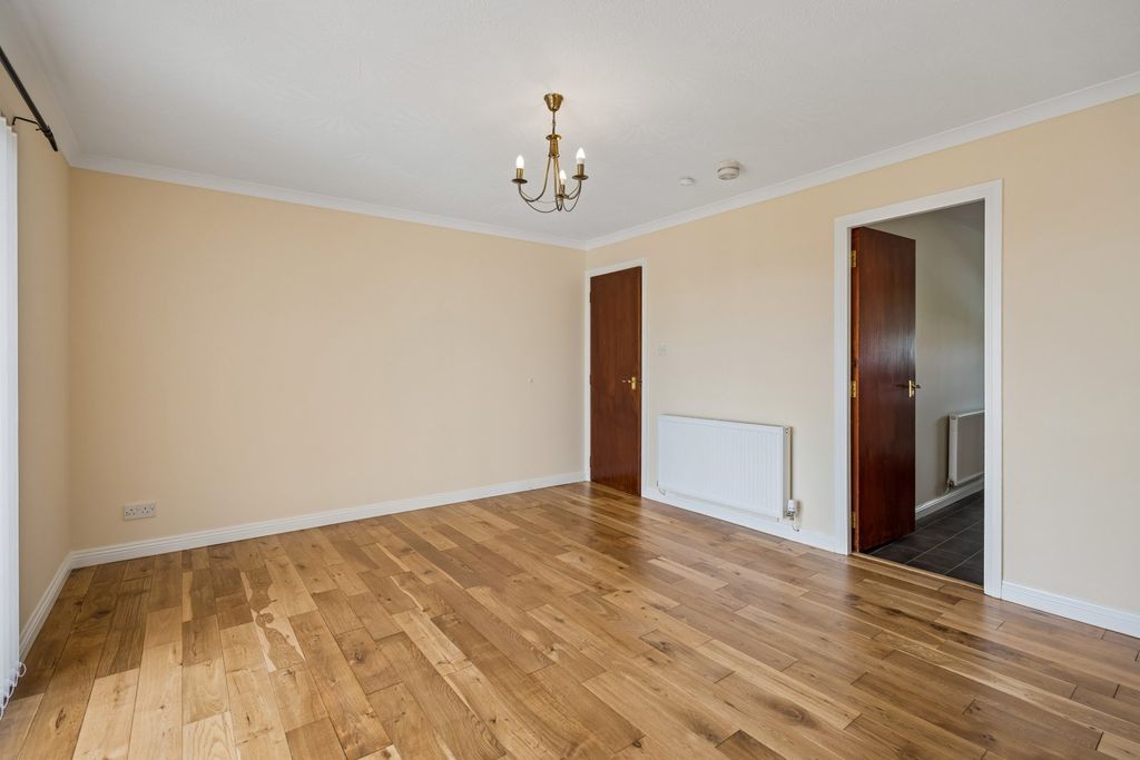 Property photo 3 of 12 Picture No. 06